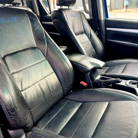 2016-Toyota-Hilux-28-GD-6-Raised-Body-Raider-Double-Cab-Auto_14