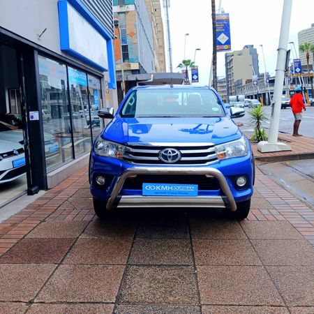 2016-Toyota-Hilux-28-GD-6-Raised-Body-Raider-Double-Cab-Auto_4