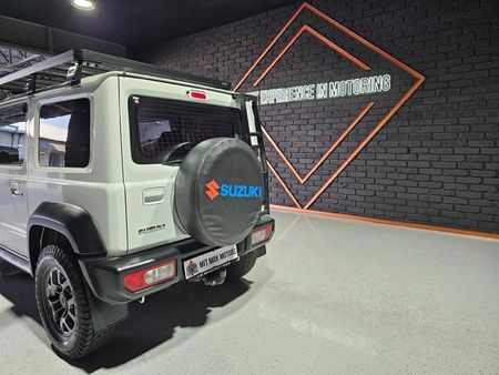 2022-Suzuki-Jimny-15-GLX-Auto_24