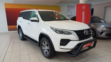 2022-Toyota-Fortuner-24-GD-6-Raised-Body-Auto_0