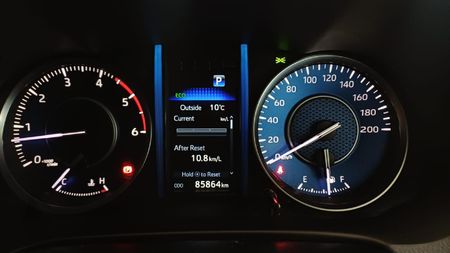 2022-Toyota-Fortuner-24-GD-6-Raised-Body-Auto_8