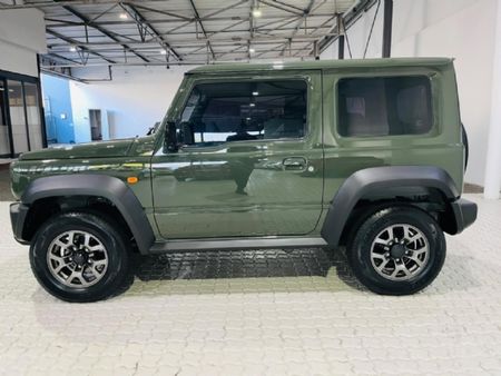 2025-Suzuki-Jimny-15-GLX-Auto_4