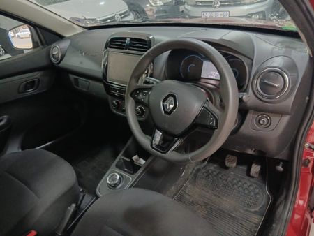 2023-Renault-Kwid-10-Expression-Auto_7