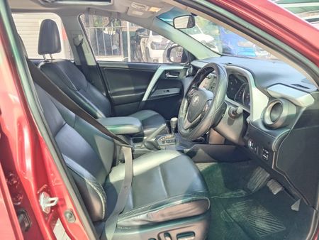2014-Toyota-RAV4-22-D-VX-Auto_4