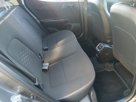 2022-Hyundai-Grand-i10-10-Motion_19