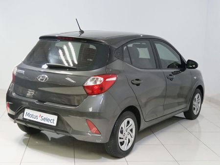 2022-Hyundai-Grand-i10-10-Motion_6