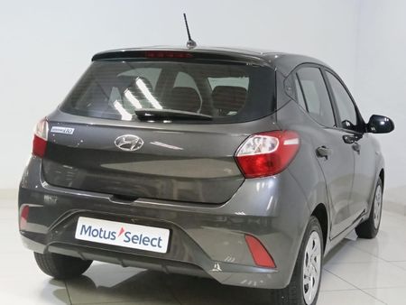 2022-Hyundai-Grand-i10-10-Motion_8