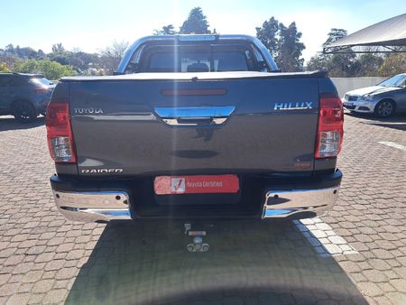 2022-Toyota-Hilux-24-GD-6-Raised-Body-Raider-Double-Cab_4