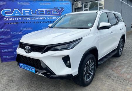 2025-Toyota-Fortuner-24-GD-6-RB-Auto_0