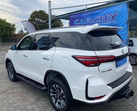 2025-Toyota-Fortuner-24-GD-6-RB-Auto_1