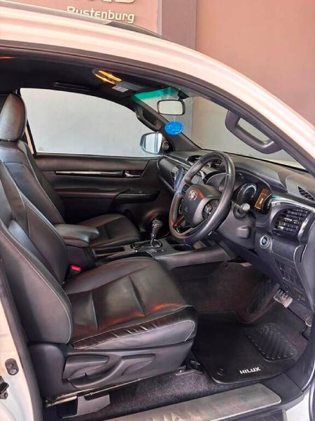 2019-Toyota-Hilux-28-GD-6-Raised-Body-Raider-Auto-Extended-Cab_9