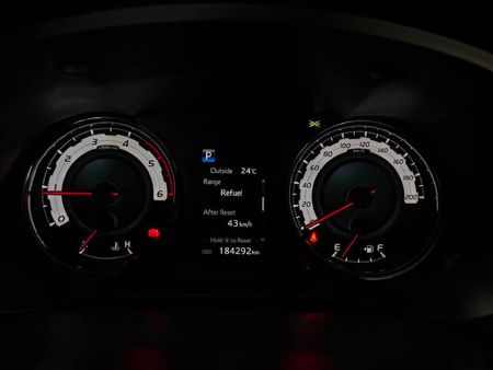 2019-Toyota-Hilux-28-GD-6-Raised-Body-Raider-Auto-Extended-Cab_17