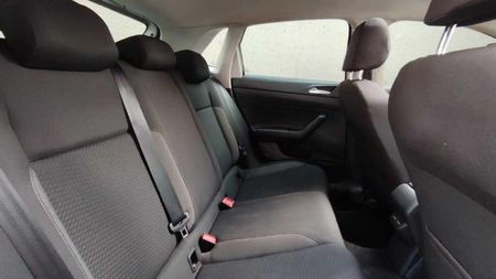2025-Volkswagen-Polo-10-TSI-Life_13