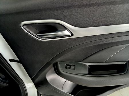 2026-MG-ZS-15-Delux-Auto_27