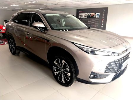 2026-MG-HS-15T-Luxury-Auto_0