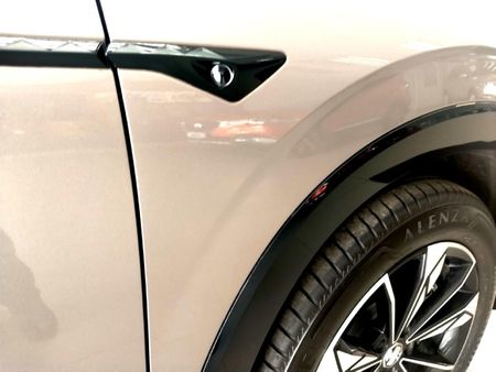 2026-MG-HS-15T-Luxury-Auto_15