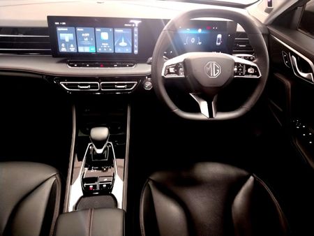 2026-MG-HS-15T-Luxury-Auto_25