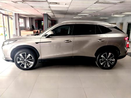 2026-MG-HS-15T-Luxury-Auto_7