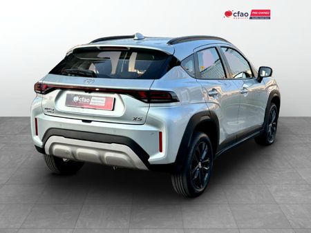 2025-Toyota-Starlet-Cross-15XS_1