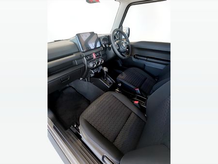 2026-Suzuki-Jimny-15-GLX-Auto_14