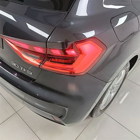 2021-Audi-A1-Sportback-10-TFSI-Auto-30-TFSI_9