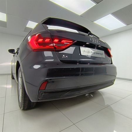 2021-Audi-A1-Sportback-10-TFSI-Auto-30-TFSI_4
