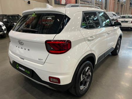 2022-Hyundai-Venue-10-TGDI-Fluid_6