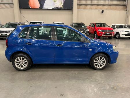 2010-Volkswagen-Polo-14-Trendline-5-dr_1