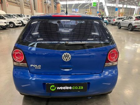2010-Volkswagen-Polo-14-Trendline-5-dr_3