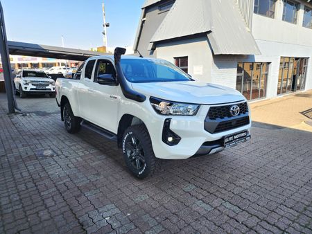 2024-Toyota-Hilux-24-GD-6-Raised-Body-Raider-Auto-Extended-Cab_0