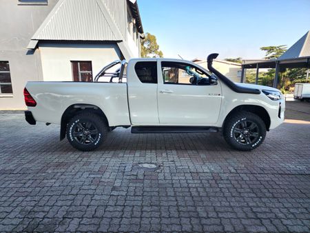 2024-Toyota-Hilux-24-GD-6-Raised-Body-Raider-Auto-Extended-Cab_13