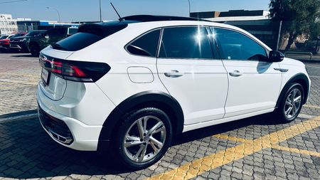 2023-Volkswagen-Taigo-10-TSI-R-Line-Auto_5