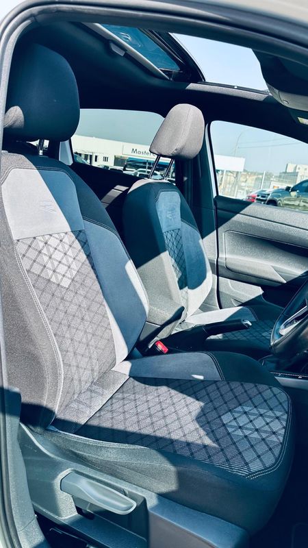 2023-Volkswagen-Taigo-10-TSI-R-Line-Auto_8