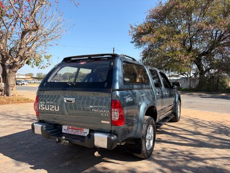 2008-Isuzu-KB-300D-Teq-Double-Cab-4x4-LX-Auto_3