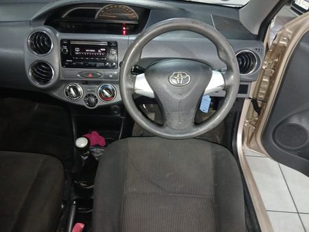 2020-Toyota-Etios-15-Xi_3