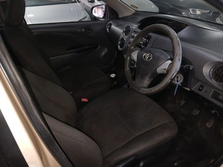 2020-Toyota-Etios-15-Xi_7