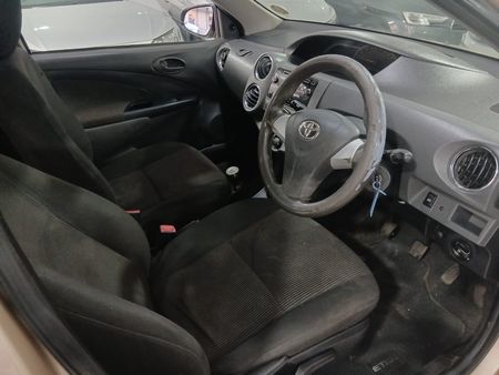 2020-Toyota-Etios-15-Xi_8
