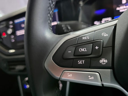 2025-Volkswagen-Polo-10-TSI-Life-Auto-DSG_12