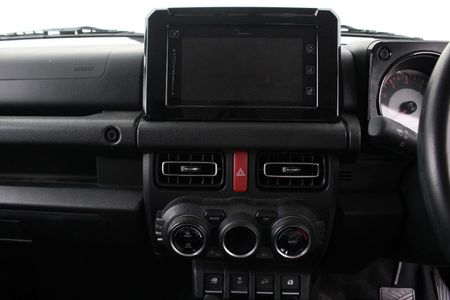 2022-Suzuki-Jimny-15-GLX-Auto_3