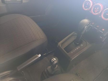 2023-Suzuki-Jimny-15-GLX-Auto_11