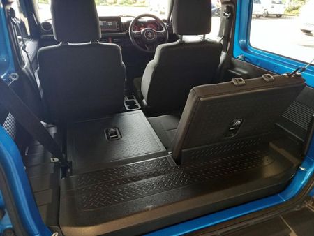 2023-Suzuki-Jimny-15-GLX-Auto_23