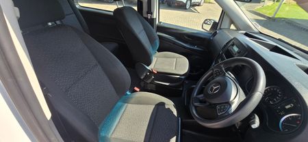 2024-Mercedes-Benz-Vito-114-20-CDI-Tourer-Pro-Auto_11