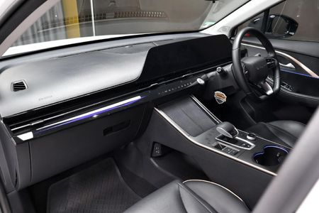 2023-Omoda-C5-15T-Luxury-S_11