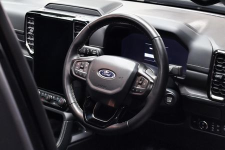 2025-Ford-Everest-30D-V6-Platinum-AWD-Auto_10