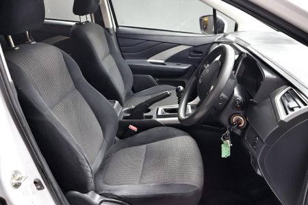 2023-Mitsubishi-Xpander-15_12