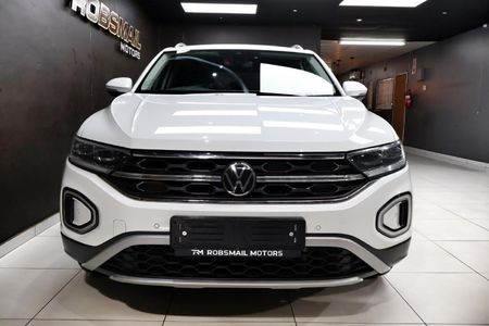 2024-Volkswagen-T-Roc-14-TSI-Design-Auto_21