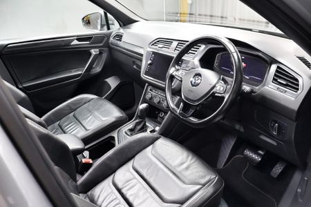 2021-Volkswagen-Tiguan-14-TSI-R-Line-DSG-Auto-110kW_9