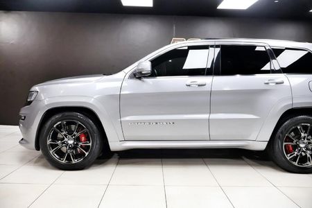 2015-Jeep-Grand-Cherokee-64-SRT_3