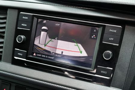 2024-Volkswagen-Kombi-T61-20-TDI-110kW-Auto-Trendline_15