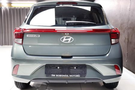 2026-Hyundai-Grand-i10-10-Motion_5